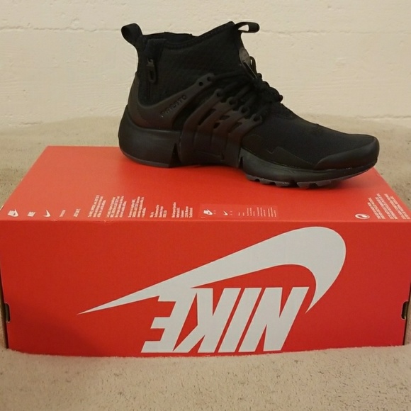 sneakers - Picture 2 of 3